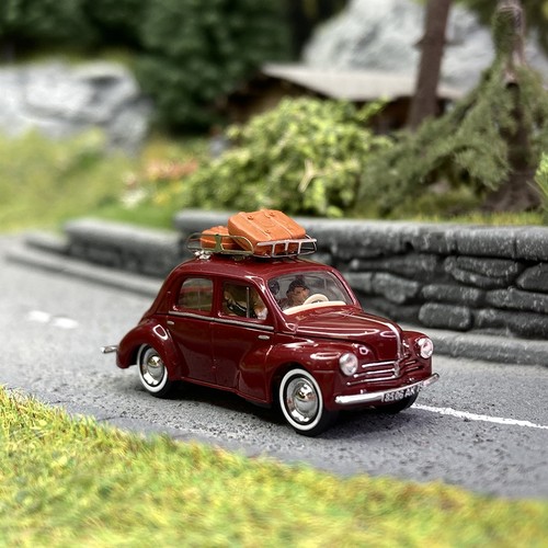 Renault 4cv rot lila figuren - renault,