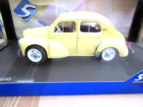 Renault 4cv limousine - 4,